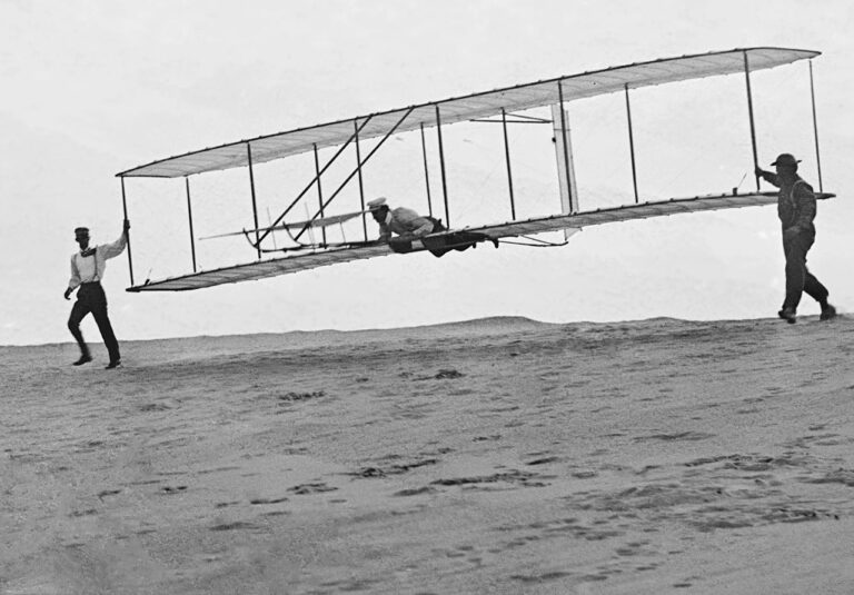 Wright Brothers Glider Tests 1902